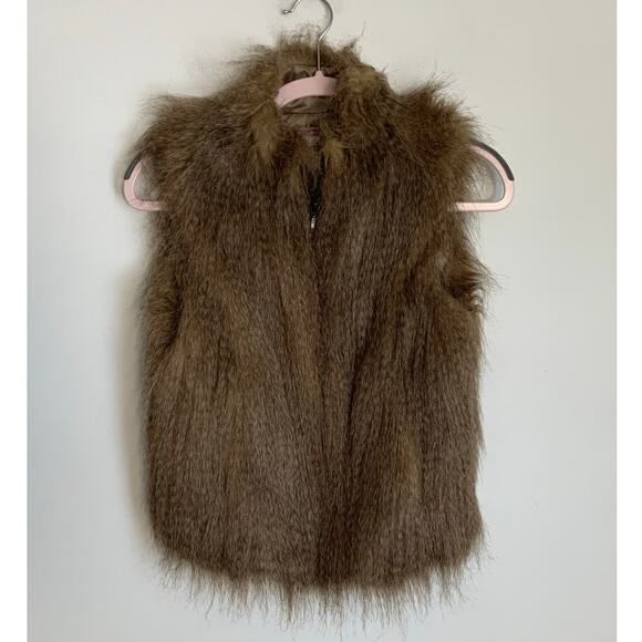 Johnnie B Faux Fur Vest size 11-12 - Picture 1 of 4